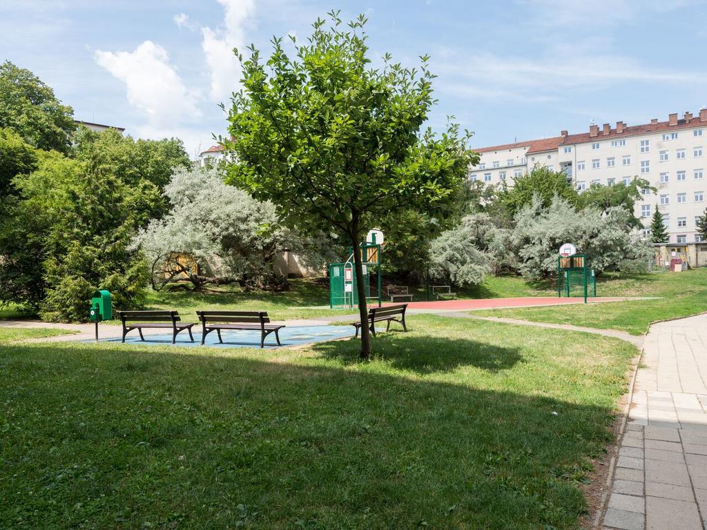 Thai World Apartment Spilberk II Brno Ngoại thất bức ảnh